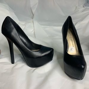 7.5 chinese laundry Heels